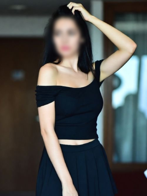 Kiara Sharma - Call Girl in Dehradun